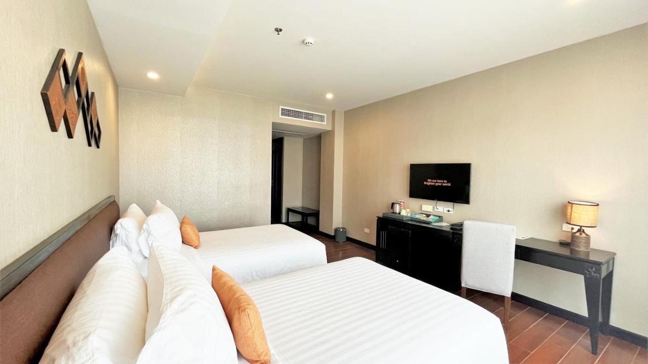 Amari Vang Vieng Exterior photo